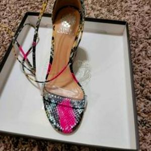 Vince Camuto Stassia